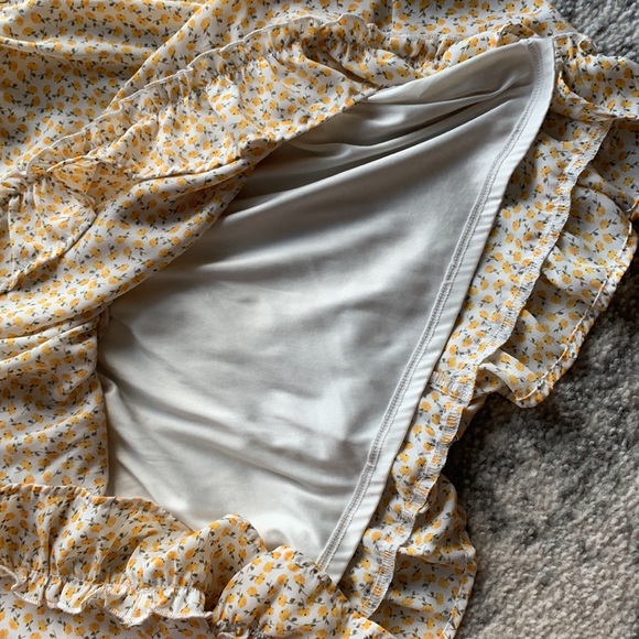 Sienna Sky floral dress - Picture 4 of 6